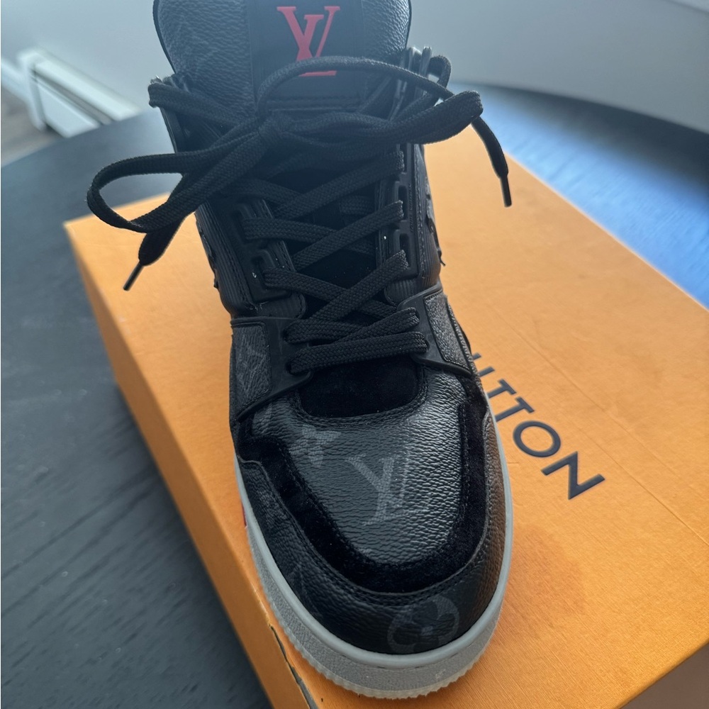 Louis Vuitton Trainer Eclipse - image 5